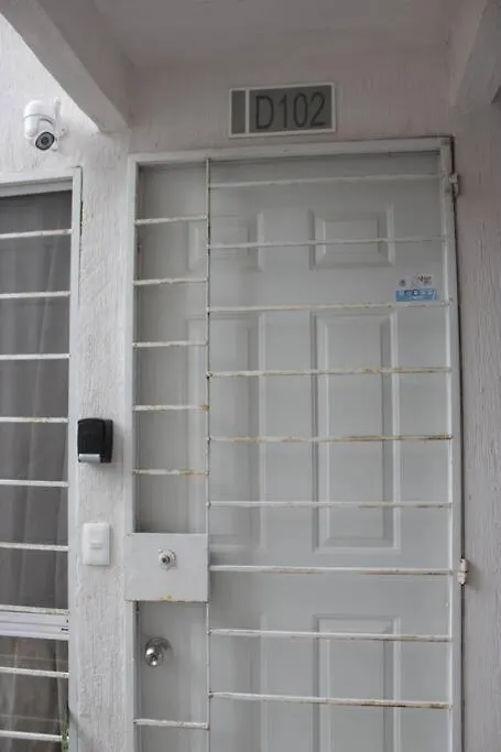 Departamento Tropical En Playa Del Carmen Apartment 0*,